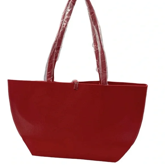 Badgley Mischka Red Tote Bag Vegan Leather Chain Linked With Brand Charms - Picture 4 of 6